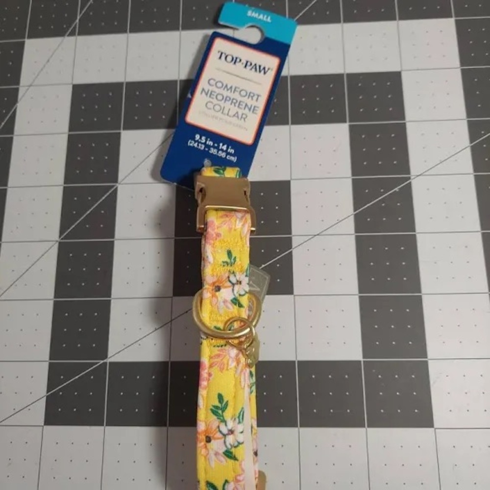 NWT TOP PAW DOG COLLAR Floral Yellow with Gold Paw Charm SMALL 9.5” - 14” NEW - Picture 7 of 10
